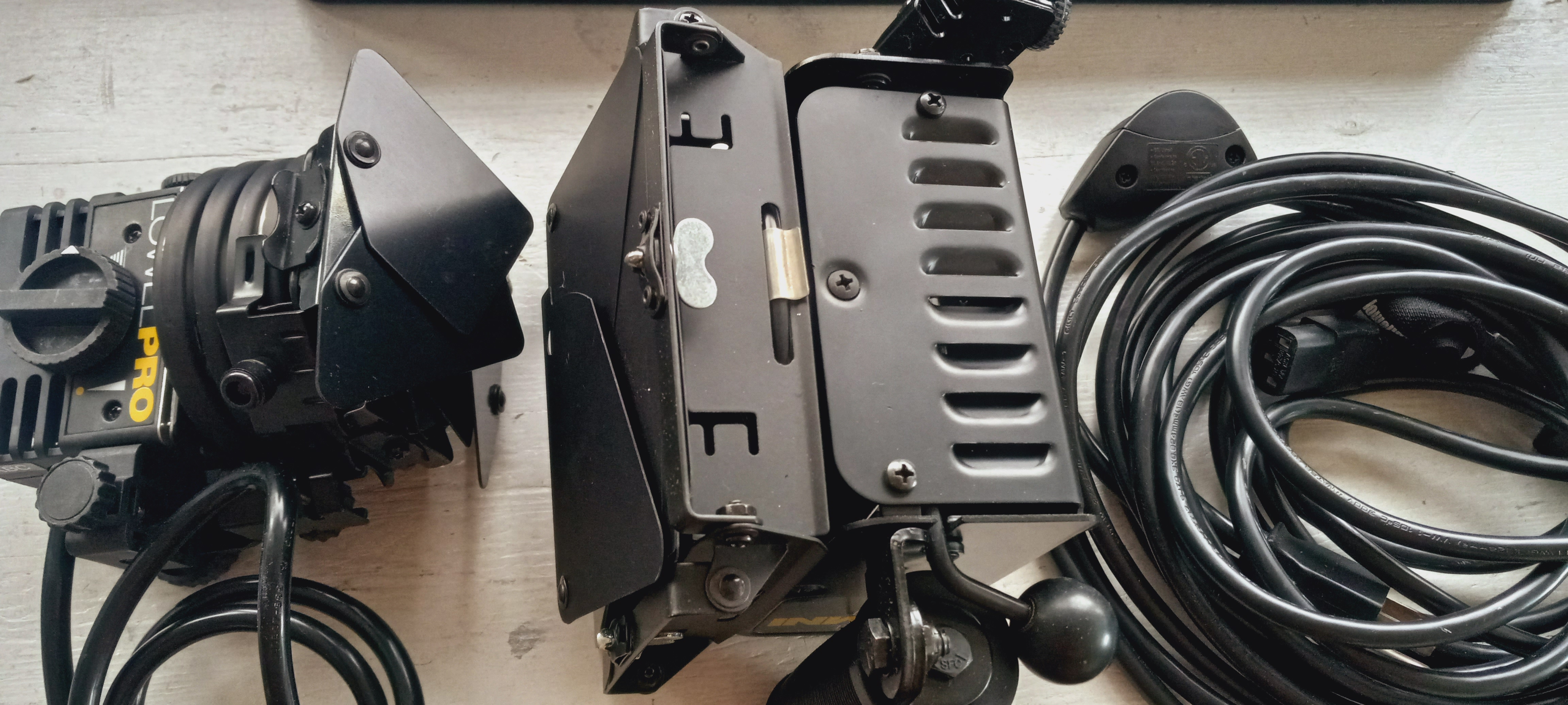 Lowel 2-Light Studio Light Set